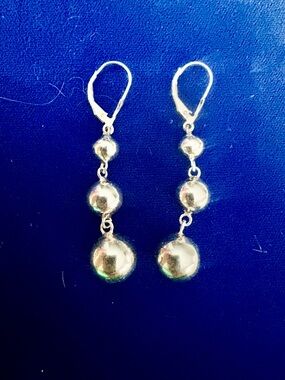 Sterling Silver 925  VTG  Three Linked Hollow Ball Graduate Long Drop Earrings